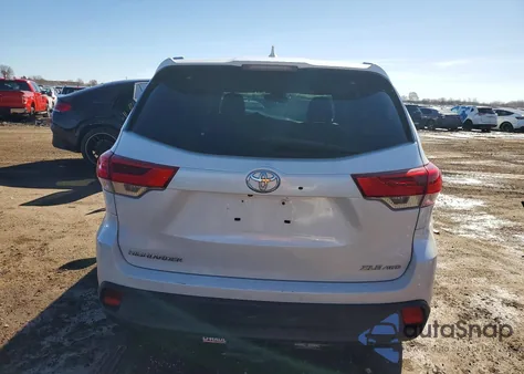 2019 Toyota Highlander Xle from USA, damaged, VIN 5TDJZRFH2KS576894